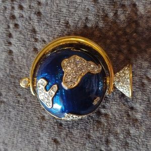 Gold And Blue Globe Brooch Unsigned, Exquisite, Unique, Hard To Find, Rare